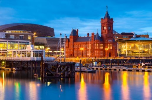 Day 1: Cardiff — Begin with a delicious food tour!