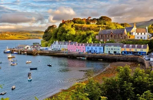 Day 9: Skye — PORTREE Welcome to ! Leaving the Outer Hebrides behind, you'll set your sights on the Isle of , a place of