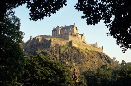 Day 1: Edinburgh — Welcome to Scotland’s Capital!