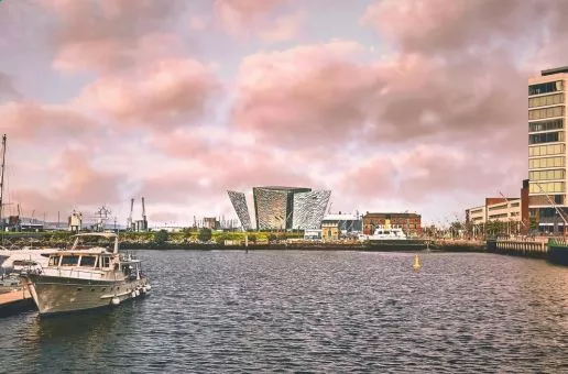 Day 2: Belfast — Black Taxi Tour of the City