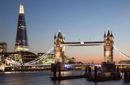 Day 3: London — A cruise on the Thames and a visit to the West-End
