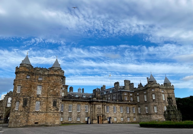 Palace of Holyroodhouse on the Royal Mile, Edinburgh — historic royal residence for a Girls' Trip or Mother & Daughter getaway with High Point Holidays.